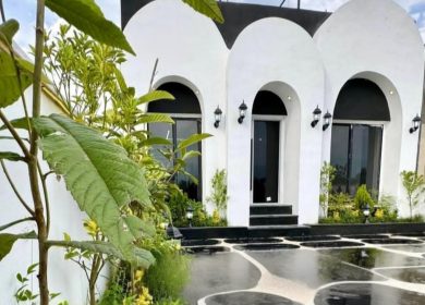 خرید ویلا نما انگلیسی ۲ خوابه با روفگاردن ویو ابدی مدارک تکمیل | ۲۰۰ متر