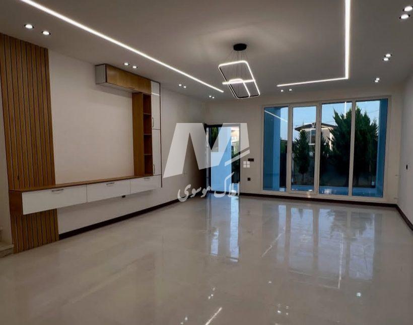 خرید ویلا مدرن استخردار ۷۰۰ متری بالادست جاده جنگی | ۷۰۰ متر