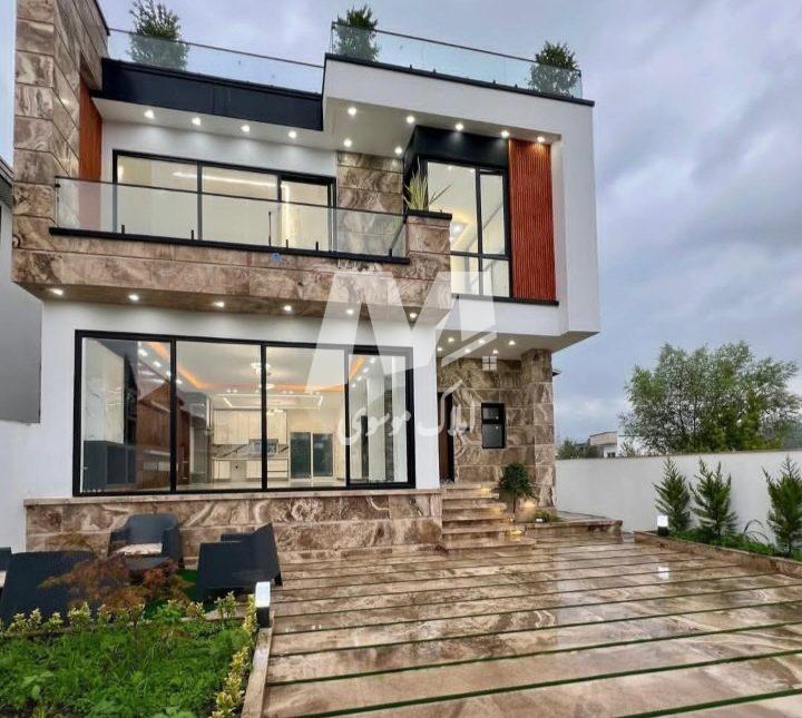 خرید ویلا گنجیاب نور ۳۰۰ متری مدرن هوشمند استخر داخلی | ۳۰۰ متر