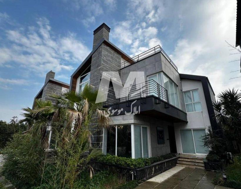 فروش ویلا ۳۳۰ متری سند دار مدرن شهرکی نوشهر | ۳۳۰ متر