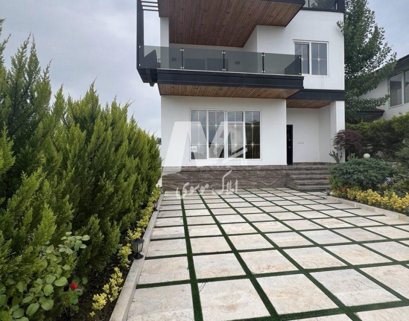 فروش ویلا ۳۰۰ متری سند دار دوبلکس ویلایی نوشهر | ۳۰۰ متر