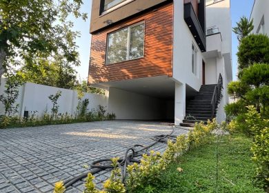 خرید ویلا ۳۵۰متری سند دار استخر دار نوساز کلید نخورده نوشهر | ۳۵۰ متر