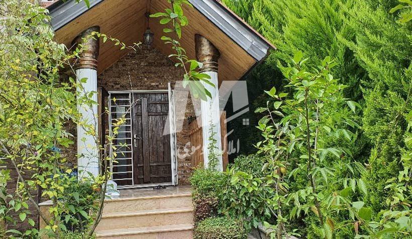 فروش ویلا ۶۵۰ متری سند دار لوکس و شهرک برند رویان | ۶۵۰ متر