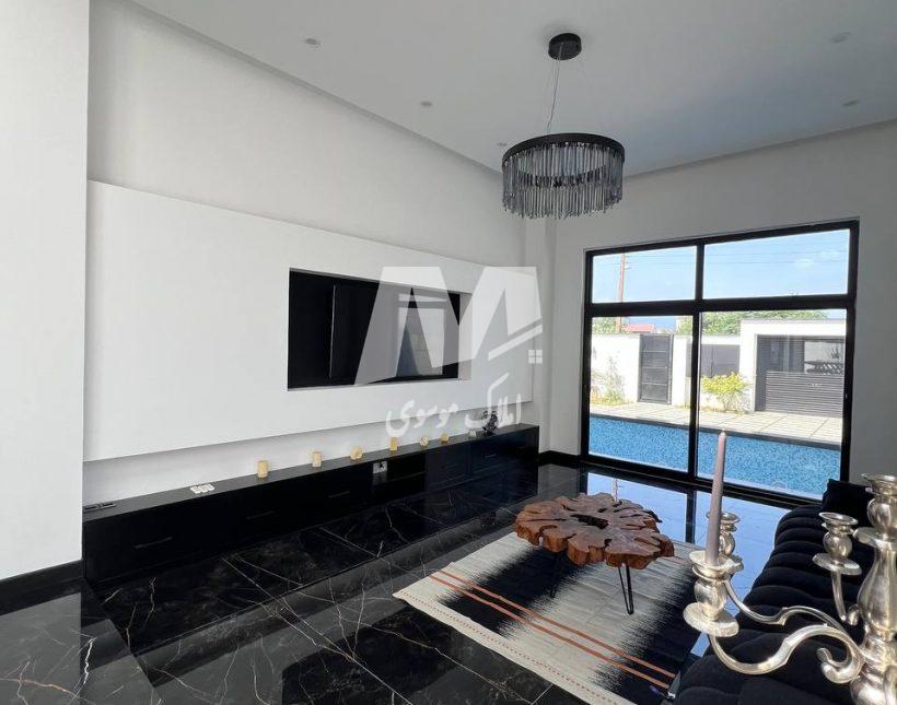 فروش ویلا ۴۵۰ متری سند دار نوساز کلید نخورده استخردار نوشهر | ۴۳۰ متر