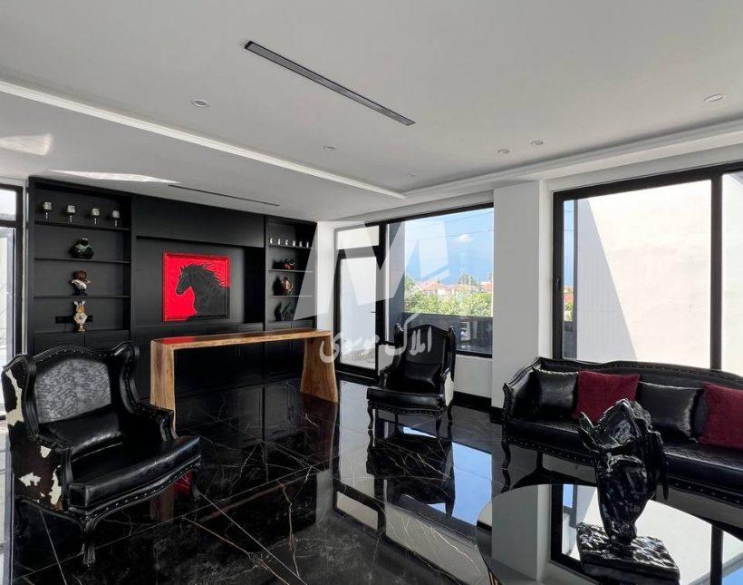 فروش ویلا ۴۵۰ متری سند دار نوساز کلید نخورده استخردار نوشهر | ۴۳۰ متر