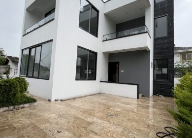 فروش ویلا ۲۵۰ متری سند دار ویوی عالی شهرک برند نوشهر | ۲۳۰ متر