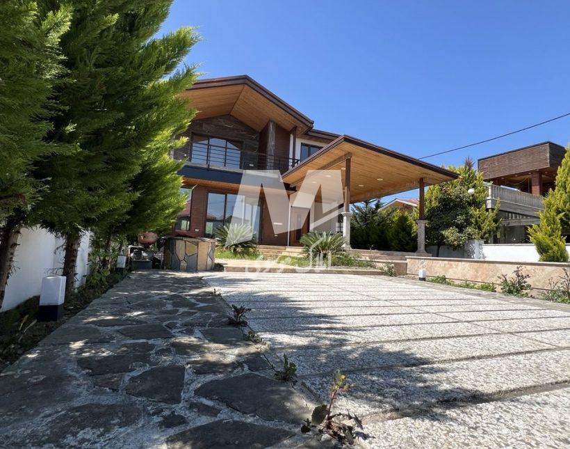 خرید ویلای ۴۰۰ متری سند دار نوساز کلید نخورده نوشهر | ۴۰۰ متر