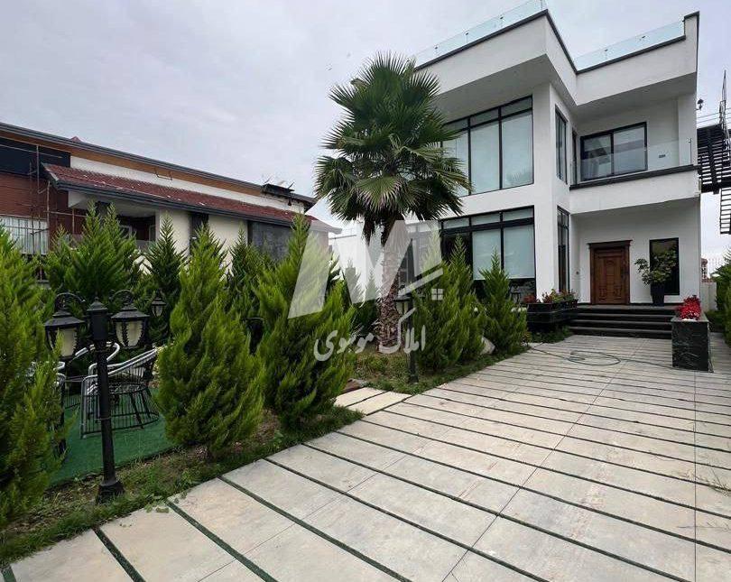 فروش ویلا 400 متری سند دار مبله شهرک برند و اصیل نوشهر | ۴۰۰ متر