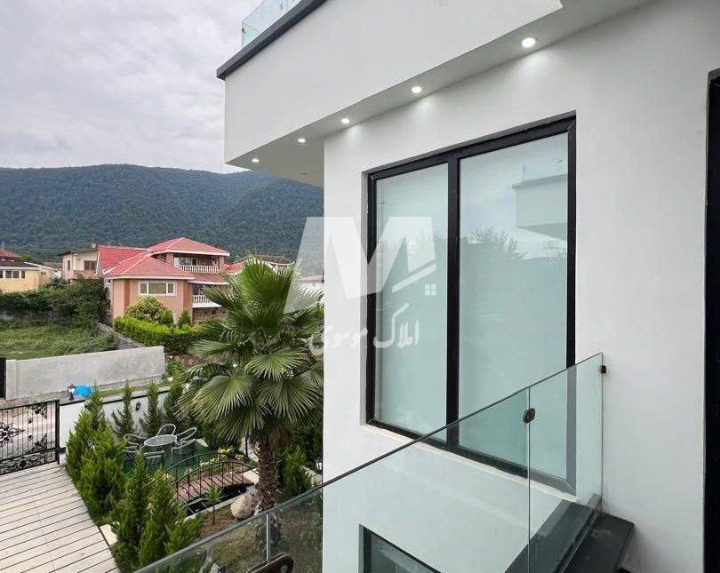 فروش ویلا 400 متری سند دار مبله شهرک برند و اصیل نوشهر | ۴۰۰ متر