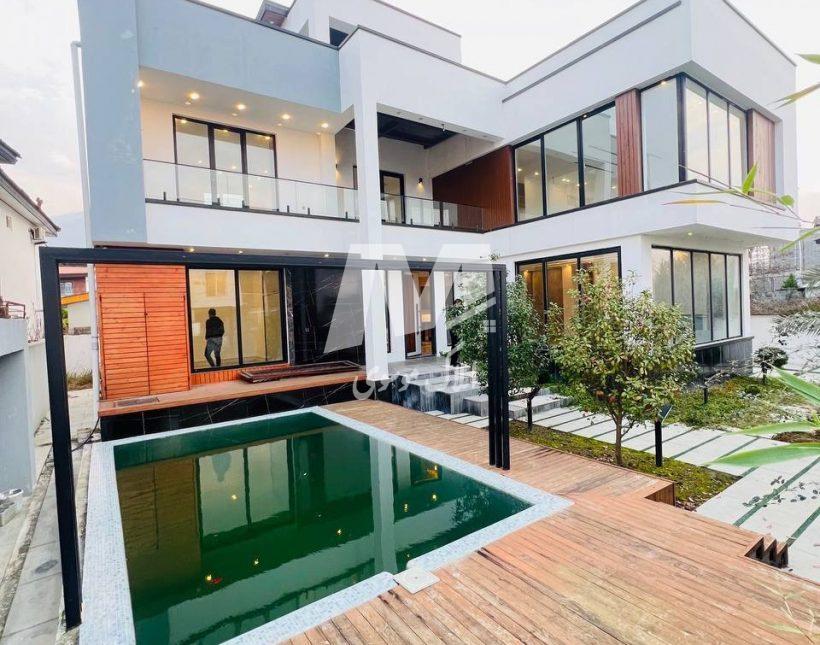 خرید ویلا ۵۰۰ متری سند دار تریپلکس استخردار لوکس نوشهر | 500 متر