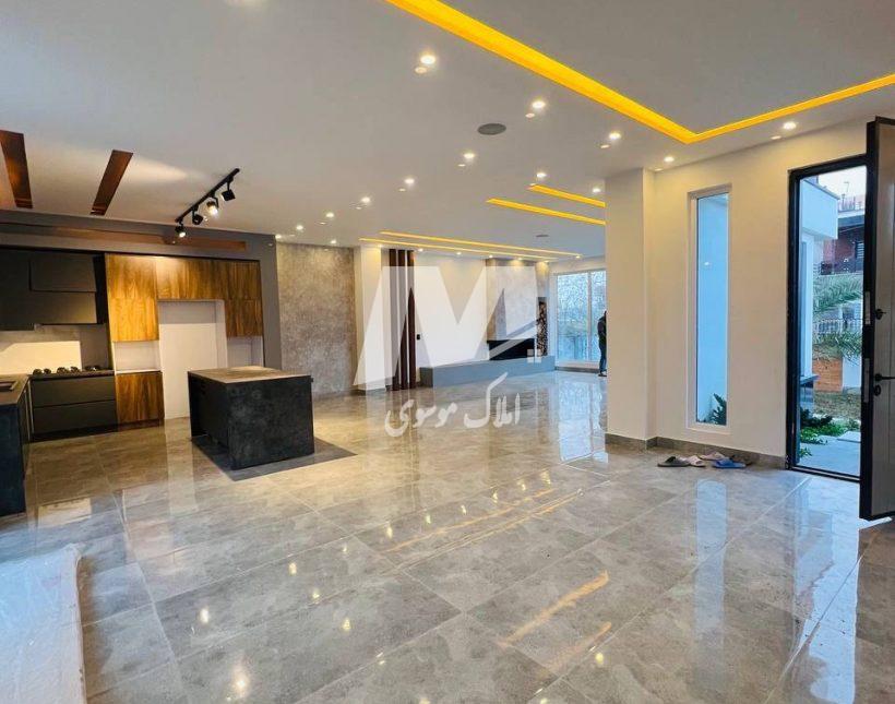 خرید ویلا ۵۰۰ متری سند دار تریپلکس استخردار لوکس نوشهر | 500 متر