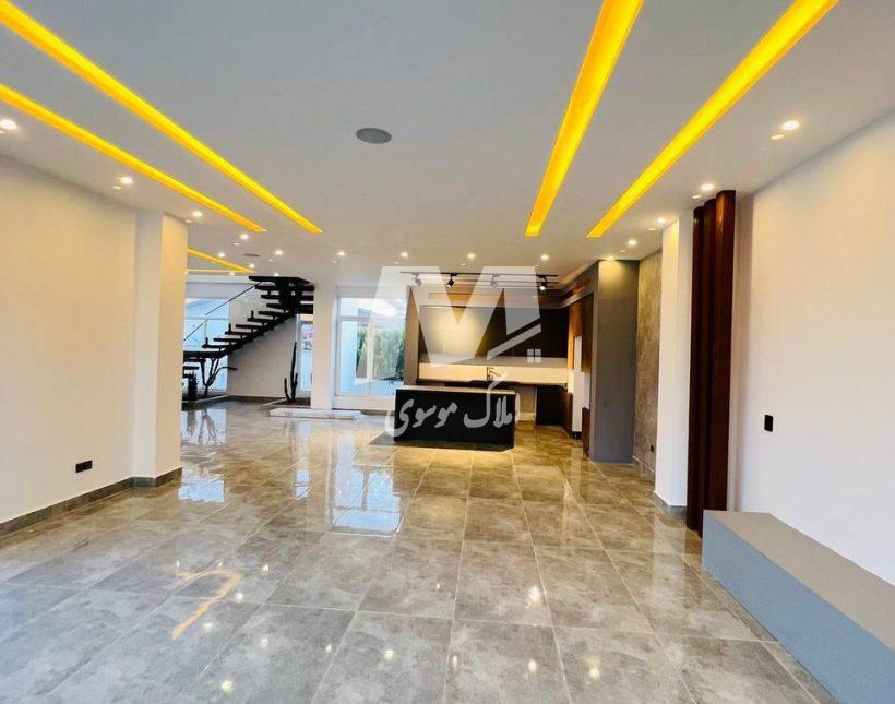 خرید ویلا ۵۰۰ متری سند دار تریپلکس استخردار لوکس نوشهر | 500 متر