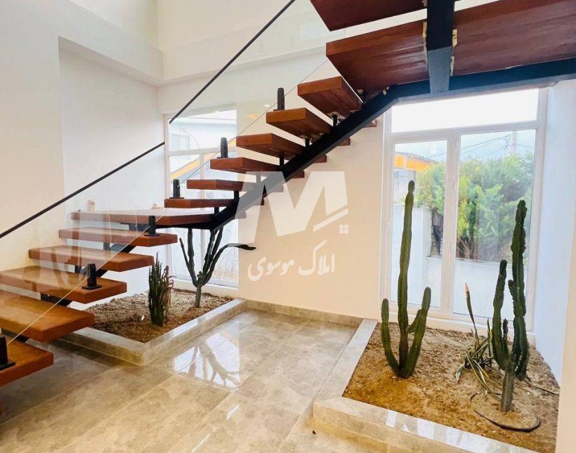 خرید ویلا ۵۰۰ متری سند دار تریپلکس استخردار لوکس نوشهر | 500 متر