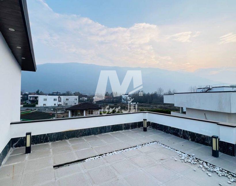 خرید ویلا ۵۰۰ متری سند دار تریپلکس استخردار لوکس نوشهر | 500 متر