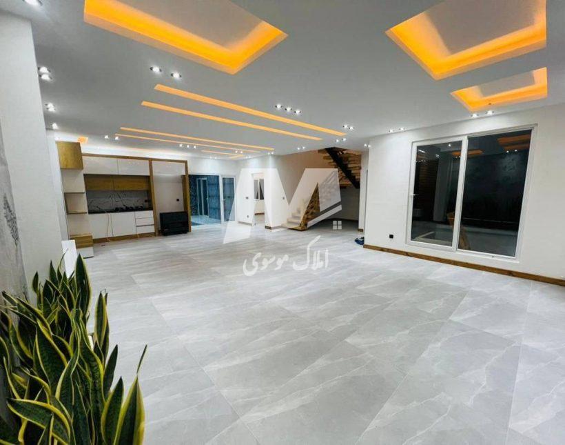 فروش ویلا ۳۰۰ متری سند دار لوکس و لوکیشن عالی نوشهر | ۳۰۰ متر