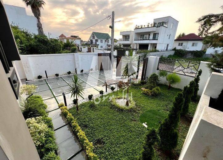 فروش ویلا ۳۵۰ متری استخر دار هوشمند لوکس و برند نوشهر | 250 متر