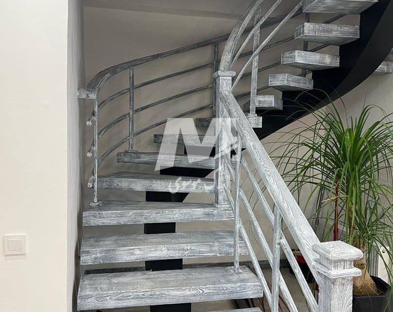 فروش ویلا ۳۰۰ متری سند دار دوبلکس ویوی بینظیر نور | ۲۵۰ متر