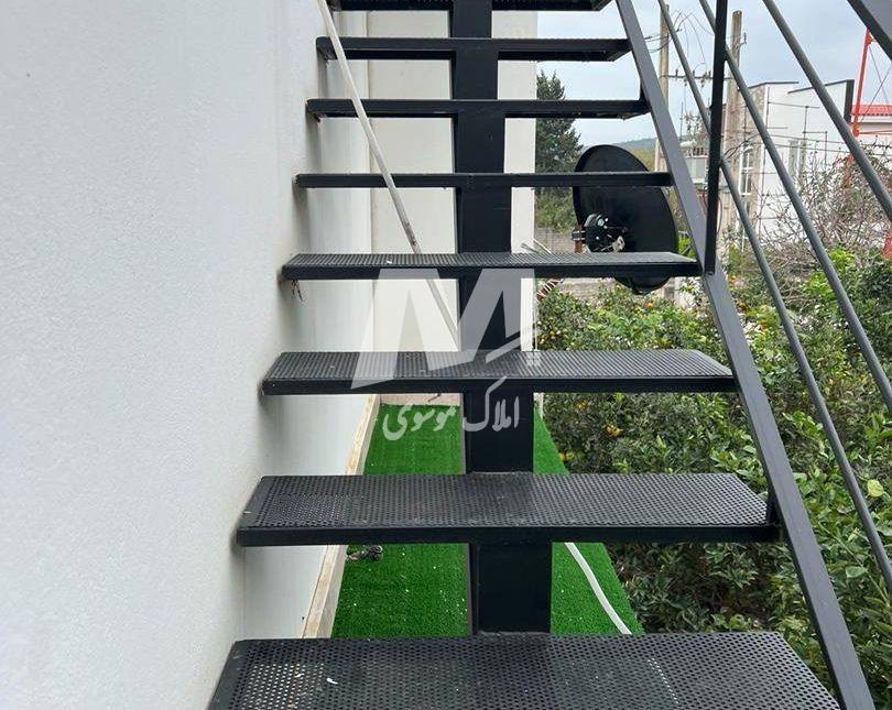 فروش ویلا ۳۰۰ متری سند دار دوبلکس ویوی بینظیر نور | ۲۵۰ متر