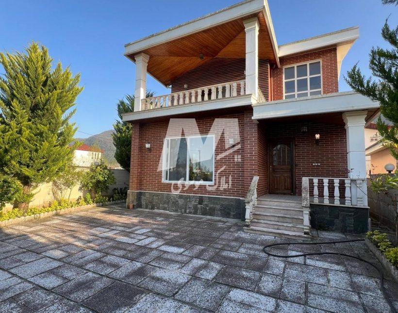 خرید ویلا دوبلکس ۳۰۰ متری شهرکی در هردورود نور | ۳۰۰ متر