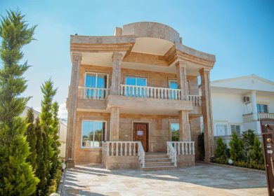 خرید ویلا نما سنگ ۳۱۵ متری در حاجی آباد نور | ۳۱۵ متر