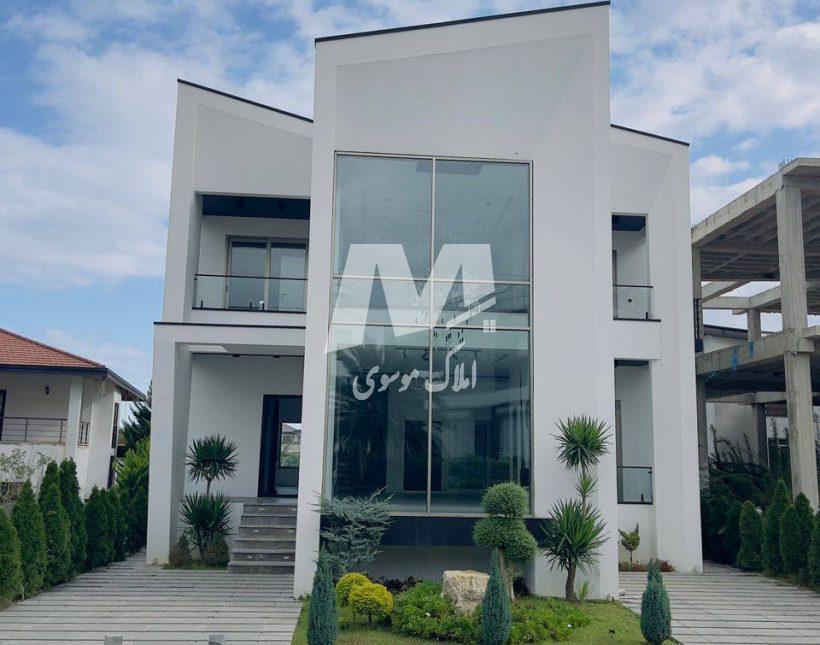 خرید ویلا ۴۰۰ متری مهندسی ساز در گنج یاب نور | ۴۰۰ متر