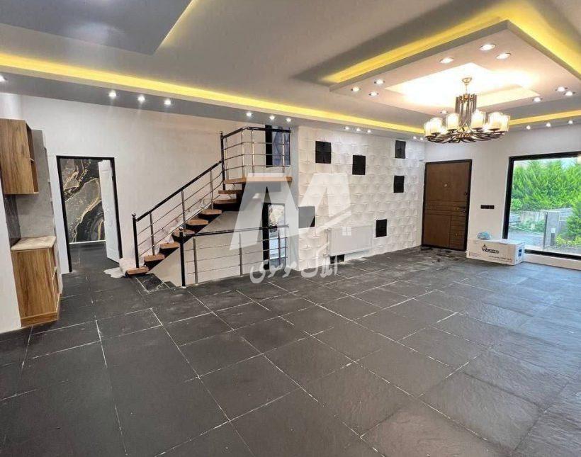 فروش باغ ویلا نیم پیلوت 270 متری تاپ لوکیشن شمال | 270 متر