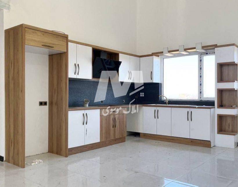 فروش باغ ویلا نیم پیلوت 270 متری تاپ لوکیشن شمال | 270 متر