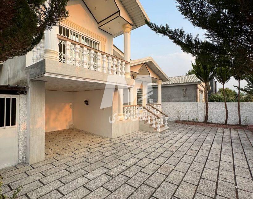 خرید ویلا شهرکی مدارک تکمیل 240 متری آهودشت چمستان | 240 متر