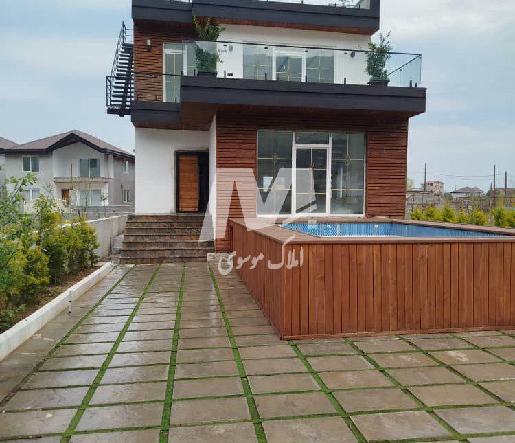 خرید ویلا ۳ خواب‌ با استخر و روف در عبدالله آباد چمستان | ۳۰۰ متر