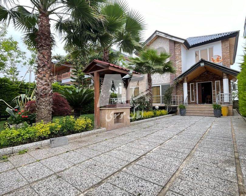 خرید ویلا دوبلکس مبله ۳۸۰ متری در جاده دریا چمستان | ۳۸۰ متر