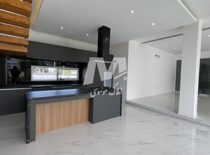 خرید ویلا ۵۳۰ متری با آسانسور در رمشی چمستان | ۵۳۰ متر