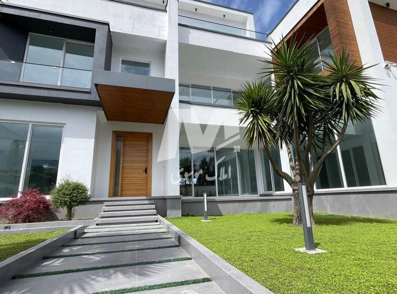 خرید ویلا ۵۳۰ متری با آسانسور در رمشی چمستان | ۵۳۰ متر