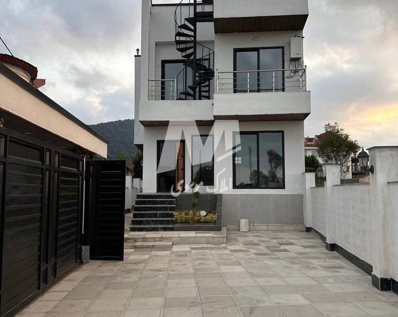 فروش ویلا مدرن 230 متری تریپلکس با مدارک کامل منطقه برند نوشهر | 210 متر