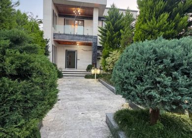 خرید ویلا ۳۹۰ متری مبله استخر دار در سیاهکلا چمستان | ۳۹۰ متر