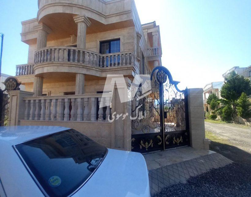 خرید ویلا ۲۰۰ متری نما سنگ در جلیکان چمستان | ۲۰۰ متر