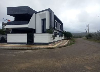 خرید ویلا ۲۴۰ متر زمین سند دار در بلویج چمستان | ۲۴۰ متر