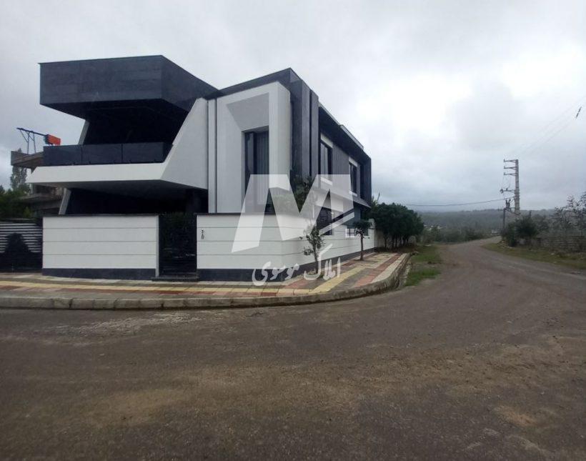 خرید ویلا ۲۴۰ متر زمین سند دار در بلویج چمستان | ۲۴۰ متر