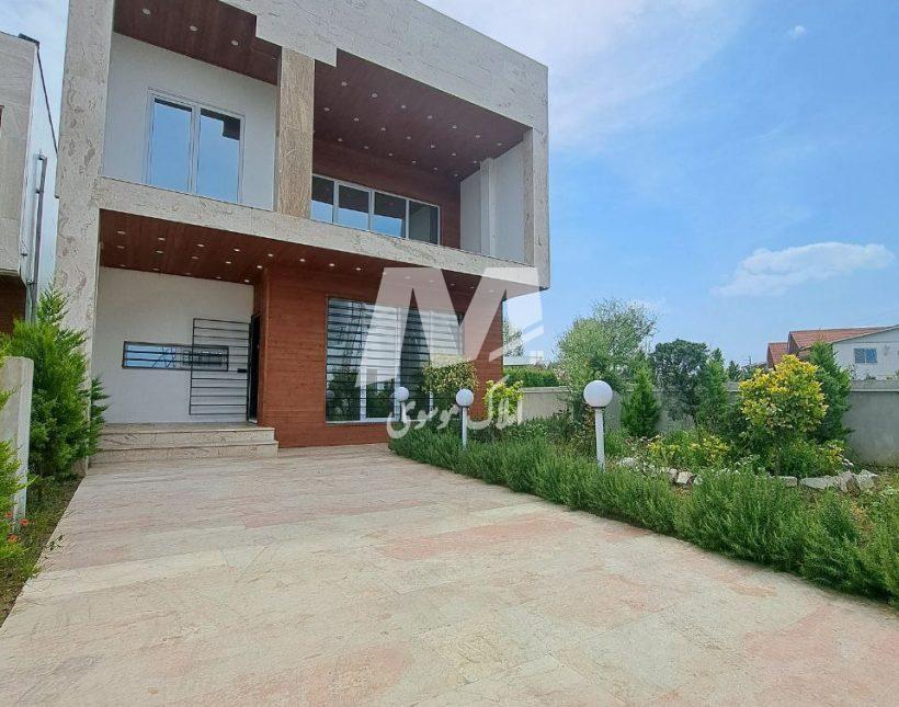 خرید ویلا ۳۰۰ متری مبله سند دار | 300 متر