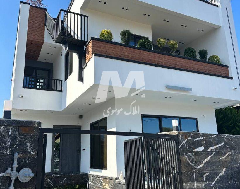 خرید ویلا ۲۰۵ متری با استخر و روف در کرد آباد چمستان | ۲۰۵ متر