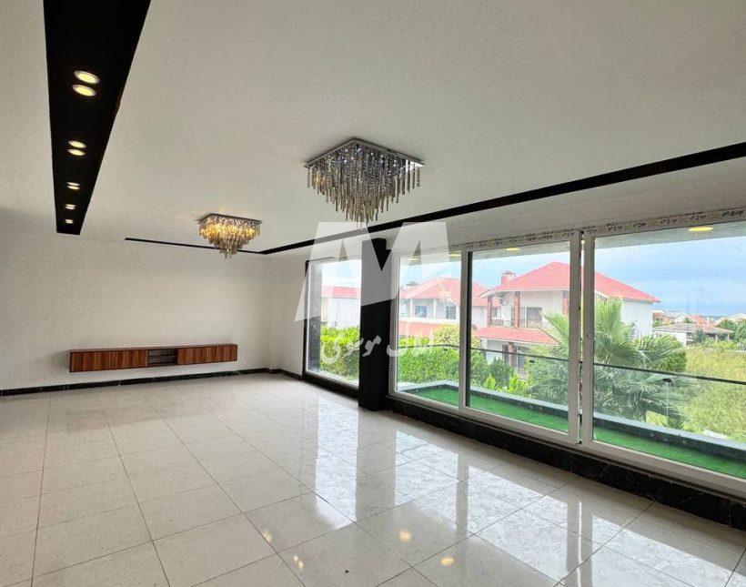 فروش باغ ویلا استخردار مدارک کامل تاپ لوکیشن نور | 250 متر