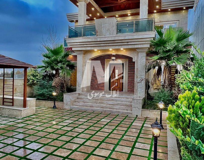 خرید ویلا 300 متری مدرن نزدیک دریاچه و جنگل | 300 متر