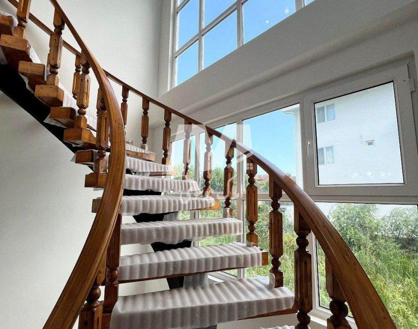 فروش ویلا دوبلکس با ویو فوق‌العاده جنگلی 450 متری مدارک کامل | 450 متر