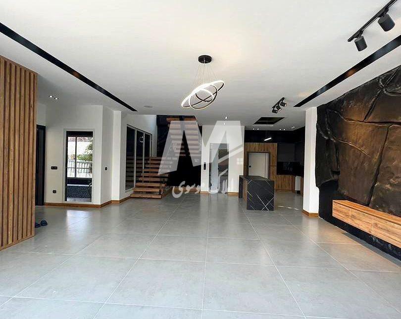 خرید ویلا 350 متری رویان سند تک برگ شهرکی | 350 متر