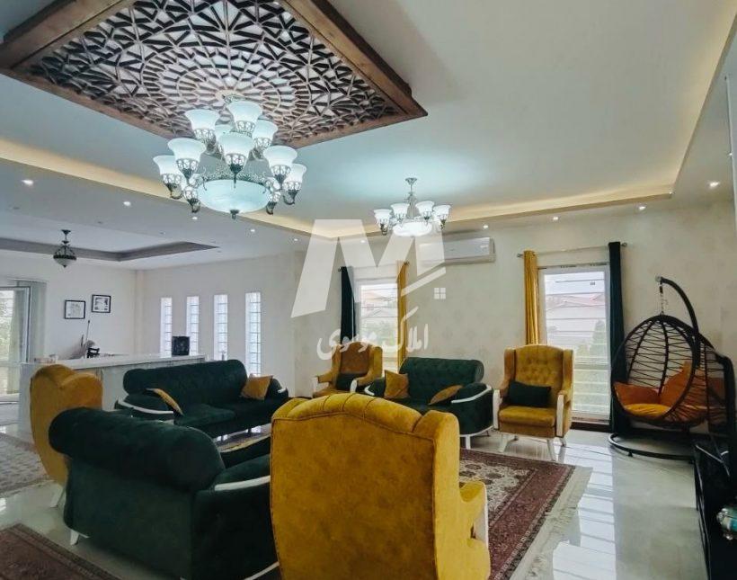 خرید ویلا باغ تریبلکس مبله با استخر روباز در چمستان سعادت‌ آباد | ۴۰۰ متر