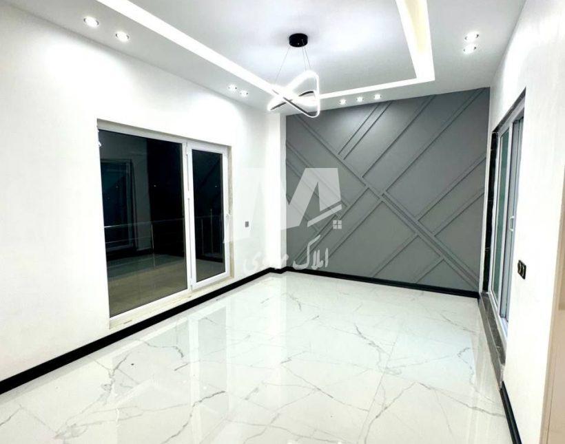 خرید ویلا ۵۰۰ متری شهرکی منطقه برند جنگلی چمستان سعادت آباد | ۳۰۰ متر