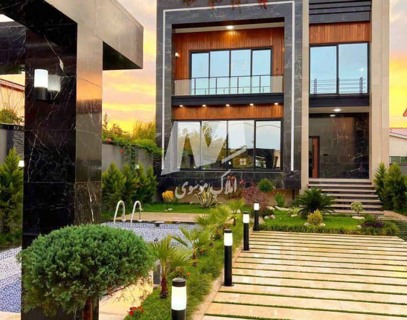 خرید ویلا تریبلکس ۴۰۰ متری با استخر و روف سند تک برگ | ۴۰۰ متر