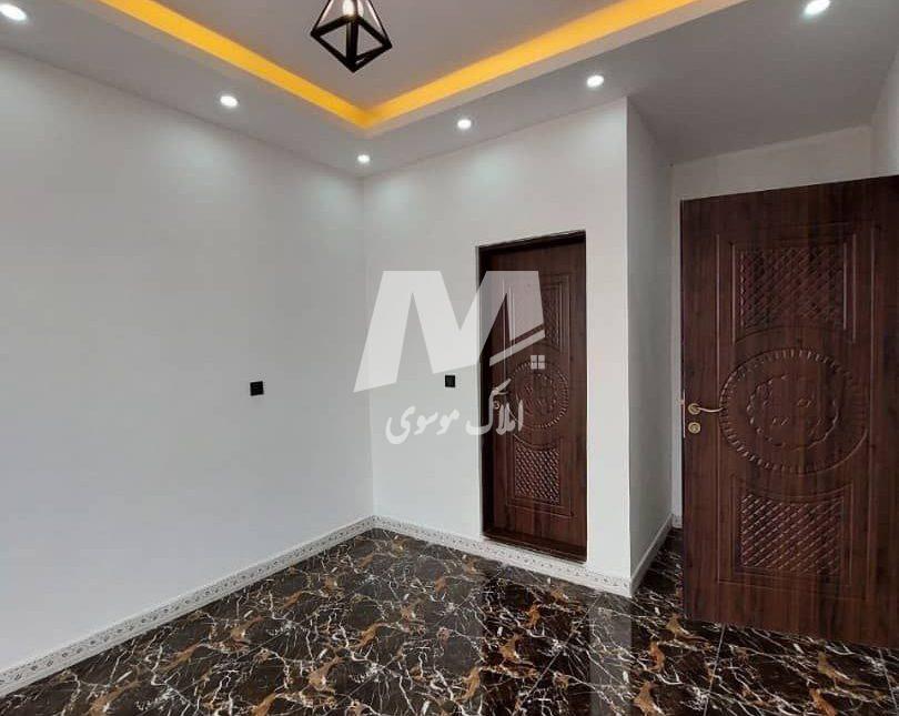 خرید ویلا 300 متری نزدیک جنگل با روف گاردن | 300 متر