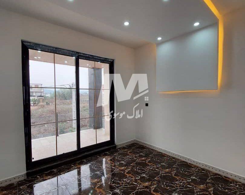 خرید ویلا 300 متری نزدیک جنگل با روف گاردن | 300 متر