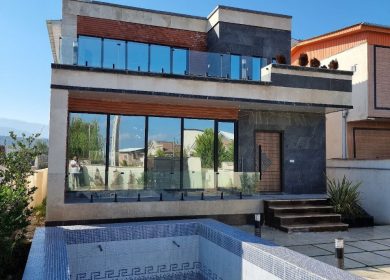 خرید ویلا مدرن ۳۰۰ متری با استخر و سیستم هوشمند | ۳۰۰ متر