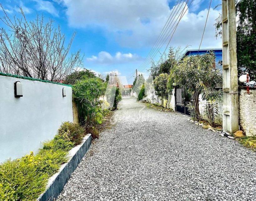 خرید ویلا ۲۴۰ متری داخل شهرک با سند فول مبله | ۲۴۰ متر